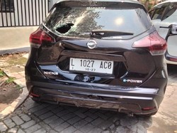 Mobil Listrik Tabrak 3 Warung di Pasar Pucang, Sopir Ngaku Salah Injak Gas