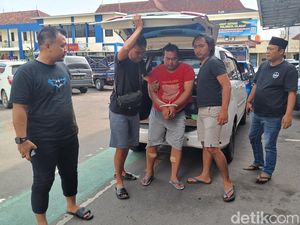 Perampok Todong Kasir Minimarket di Cilacap Ditangkap! Perampok Todong Kasir Minimarket di Cilacap Ditangkap!