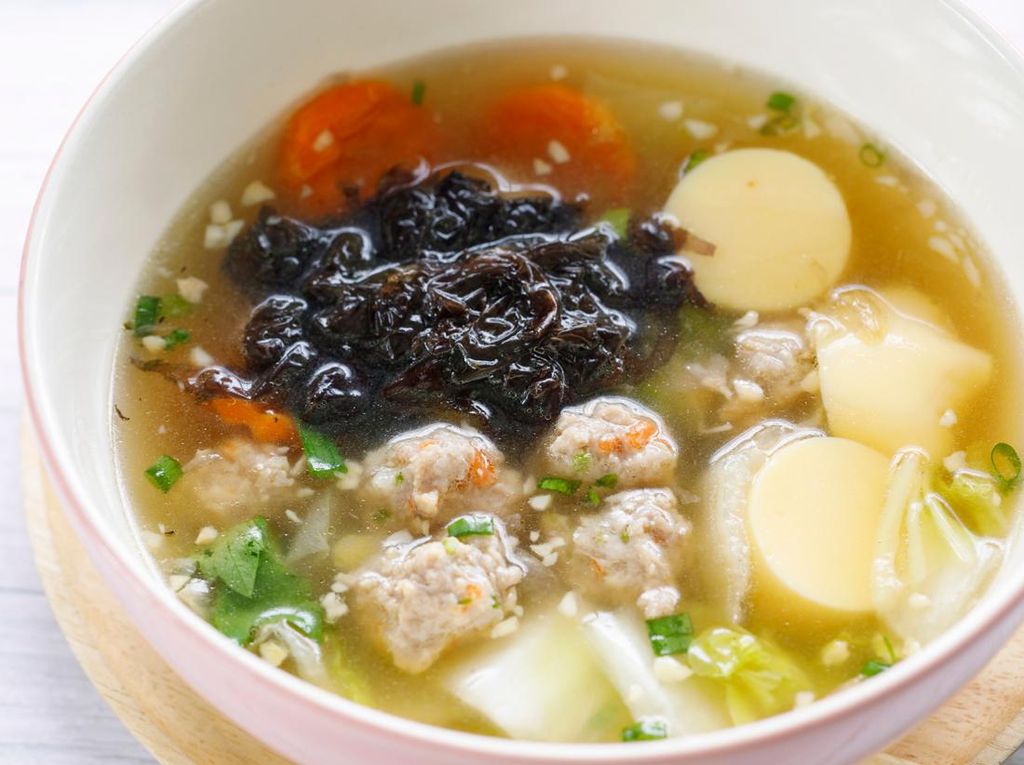 Resep Sup Tofu Bola Ayam dan Sayuran, Gurih Segar untuk Menu Sahur