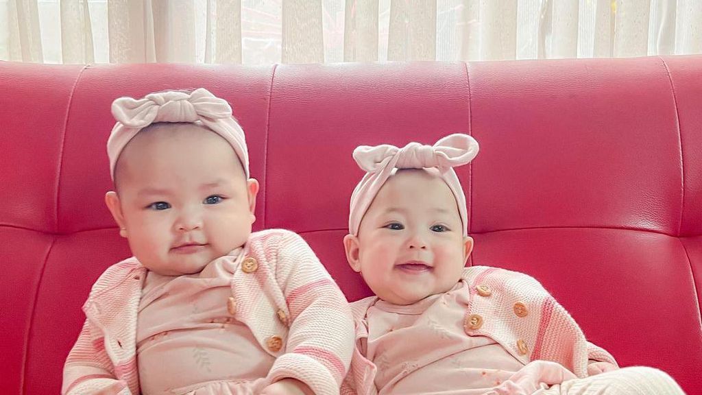 Gemas Pol! 6 Potret Anak Kembar Anisa Rahma