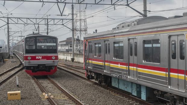 Aturan Buka Puasa di KRL