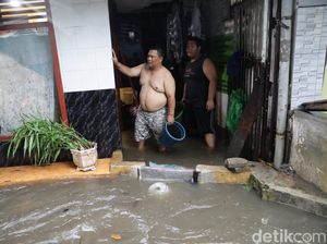 12 Titik Terdampak Banjir Parah di Kota Malang 12 Titik Terdampak Banjir Parah di Kota Malang