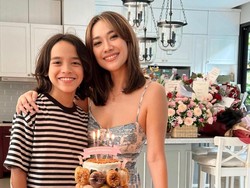 Cara Bunga Citra Lestari Mendidik Anak, Santai Tapi Tahu Batas