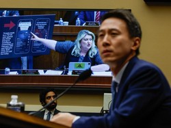 CEO TikTok Dicecar Senator AS: Pernah Jadi Anggota Partai Komunis China?