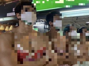 Dicekal! Bar dengan Pelayan Pria Kekar Telanjang Dada Jadi Sorotan Dicekal! Bar dengan Pelayan Pria Kekar Telanjang Dada Jadi Sorotan