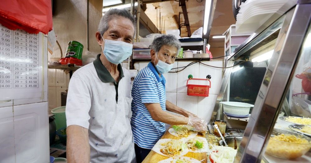 Kakek Nenek Berusia 80 Tahun Ini Jualan Lumpia Selama 39 Tahun