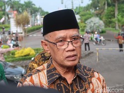 Patung Bunda Maria Ditutup Terpal, Ketum Muhammadiyah: Harus Toleran