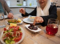 7 Ide Makanan Sahur untuk Diet, Tinggi Protein Bikin Kenyang