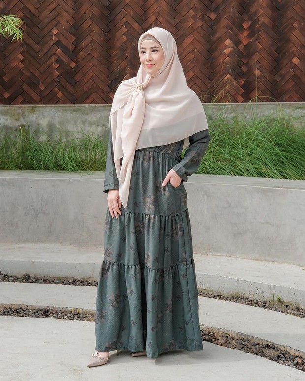 Natasha Rizky gaya hijab syari