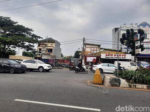 Pak Ogah Bikin Ulah Lagi, Mobil Warga Dibaret di U-Turn Margonda!