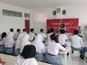 Saat Ribuan Advokat Turun ke Sekolah di Penjuru RI Beri Pembinaan Hukum