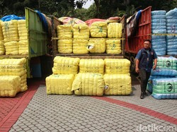 Polisi Singgung Post-truth soal Viral Baju Bekas Sitaan Dibawa Pulang