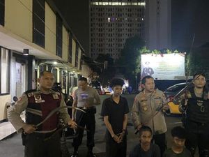 Polisi Tangkap Remaja Koleksi Sajam untuk Diperjualbelikan di Depok