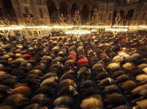 Bacaan Doa Sholat Tarawih, Lengkap dengan Niat dan Tata Caranya