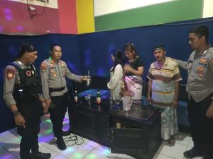 Razia Ramadhan di Probolinggo, Ada yang Malah Karaoke Saat Tarawih Pertama Razia Ramadhan di Probolinggo, Ada yang Malah Karaoke Saat Tarawih Pertama