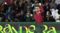 Ronaldo sebelumnya juga sudah memegang rekor pencetak gol terbanyak sepanjang sejarah di level timnas, yakni 120 gol sejauh ini.  