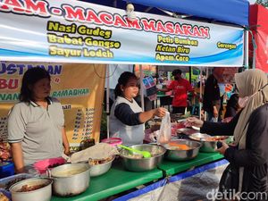 Berburu Hidangan Takjil di Kuliner Kauman Semarang Berburu Hidangan Takjil di Kuliner Kauman Semarang