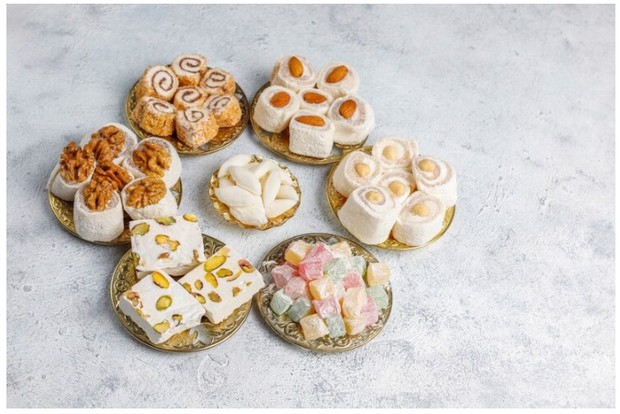 Hindari makanan tinggi gula/Foto:freepik/azerbajian_stock