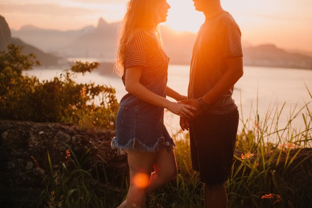 Rasa sakit dan patah hati di tahun lalu akan terobati oleh seseorang yang datang di tahun 2023 ini/Foto: pexels.com/edwardeyer