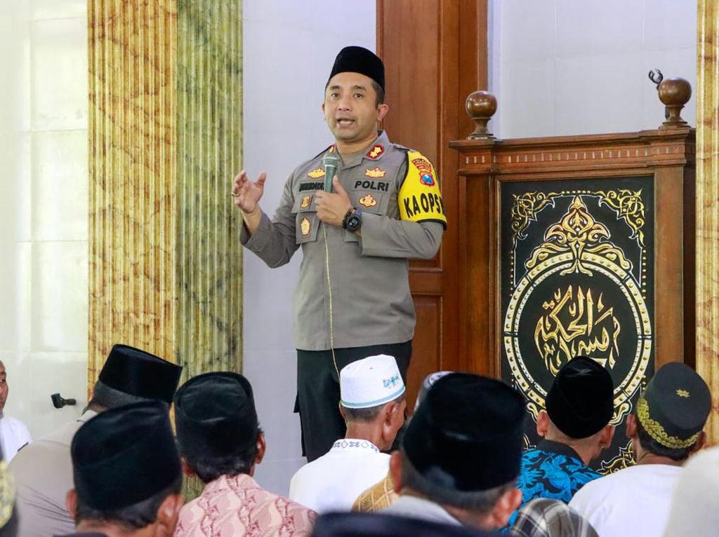 Pengobatan Gratis Iringi Jumat Curhat Awal Ramadhan di Jombang