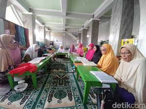 Kisah Santri Sepuh Mondok di Ponpes Masjid Agung Payaman Magelang