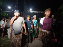 Desa Adat Rapat Pelanggar Nyepi di Sumberklampok: Proses Hukum 2 Warga