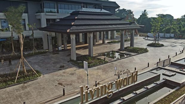 Living World, mal paling besar di Bali resmi dibuka. Pusat belanja di Denpasar ini mengedepankan desain ramah lingkungan dan energi.