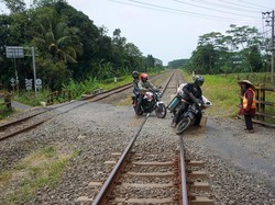 Arus Balik, PT KAI Sumut Ingatkan Pemudik Waspada di Perlintasan Sebidang