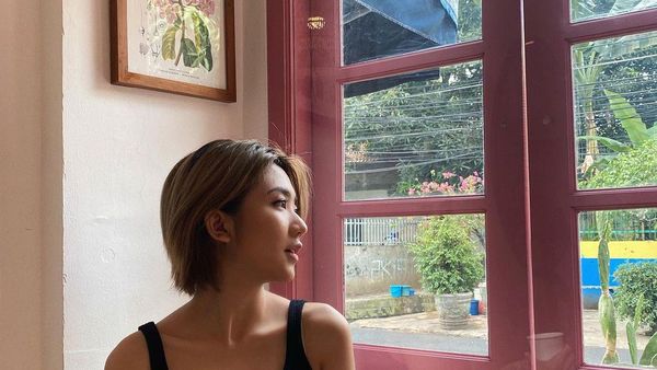 Momen Rachel Florencia saat Hangout di Kafe Kekinian