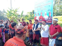 Lestarikan Sungai, Distan Karangasem Tebar 2.000 Benih Ikan