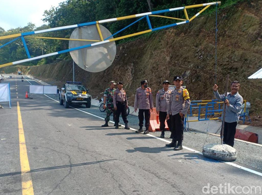 Polisi Imbau Jalur Pansela Trenggalek-Tulungagung Tidak Jadi Lokasi Ngabuburit Polisi Imbau Jalur Pansela Trenggalek-Tulungagung Tidak Jadi Lokasi Ngabuburit