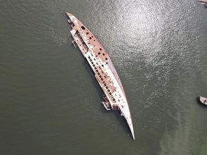 Al-Mansur, Kapal Pesiar Saddam Hussein yang Terbengkalai