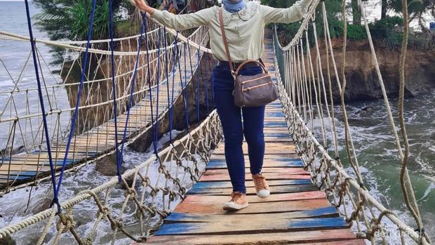 Pantai Sungai Suci, salah satu lokasi terbaik di Bengkulu untuk menikmati sunset