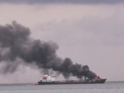 Kapal Tanker Terbakar, 3 ABK Tewas