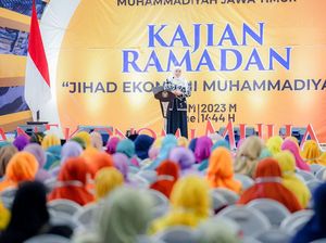 Khofifah Ajak Muhammadiyah Jatim Dukung Indonesia Jadi Pusat Industri Halal Khofifah Ajak Muhammadiyah Jatim Dukung Indonesia Jadi Pusat Industri Halal
