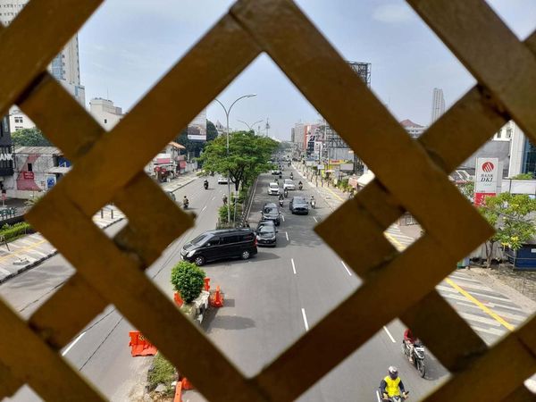 Lalin Jalan Margonda Raya Lengang di Minggu Pertama Ramadan