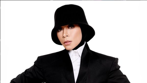 7 Potret Melly Goeslaw yang Hidup dengan 15 Persen Lambung