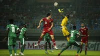 Pada menit ke-43, Indonesia menambah keunggulan menjadi 3-0. Berawal dari upaya Mutombora menghalau sepak pojok, bola justru mengarah ke Rizky Ridho, yang dengan tembakan volinya berhasil membobol gawang Burundi.