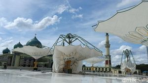 Penampakan Proyek Payung Masjid An-Nur Pekanbaru Rusak Akibat Hujan