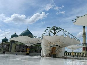 Proyek Payung Elektrik Molor Lagi, Salat Id di Masjid An-Nur Pekanbaru Batal Digelar