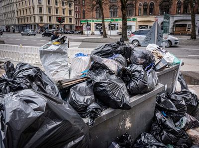 Petugas Kebersihan Ngambek Sampah Menumpuk di Denmark