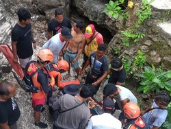 Nelayan yang Hilang Dihantam Ombak di Uluwatu Ditemukan Tewas