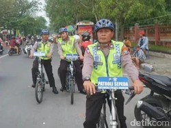 Cegah Kemacetan, Polisi Jombang Patroli Dengan Sepeda Selama Ramadhan