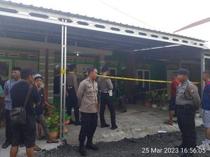 Sadis Pemuda Soppeng Bunuh Ayah Tiri yang Sedang Tidur Pakai Potongan Besi Sadis Pemuda Soppeng Bunuh Ayah Tiri yang Sedang Tidur Pakai Potongan Besi