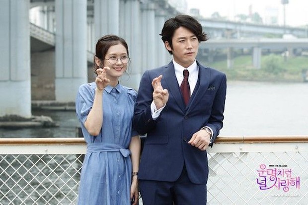 Potret Jang Na Ra dan Jang Hyuk dalam drama Fated to Love You