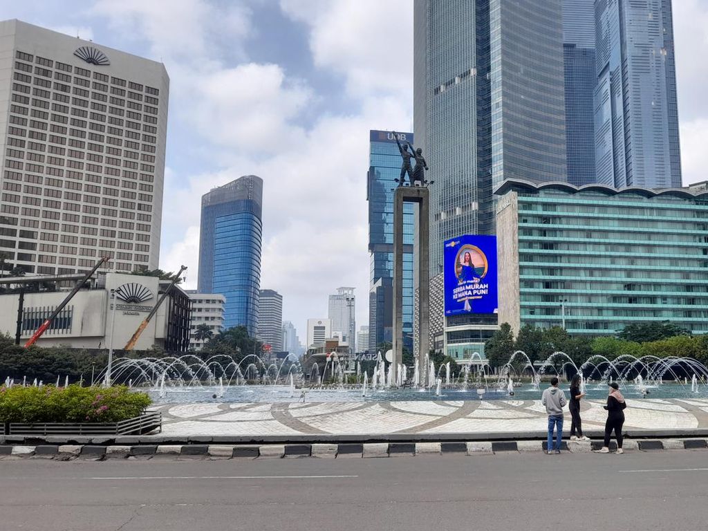 Warga Senang CFD Sudirman-Thamrin Tetap Ada Saat Puasa Meski Suasana Sepi Warga Senang CFD Sudirman-Thamrin Tetap Ada Saat Puasa Meski Suasana Sepi