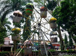 Penyebab Bianglala di Malang Macet-Penumpang Terjebak: Mesin Kena Hujan