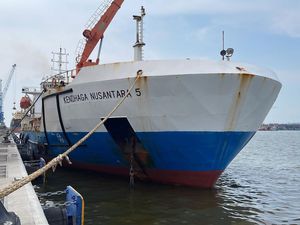 1.600 Ton Beras Bantuan Atasi Krisis NTT Dikirim Pakai Tol Laut