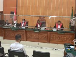AKBP Dody Minta Dibebaskan di Kasus Narkoba Irjen Teddy Minahasa AKBP Dody Minta Dibebaskan di Kasus Narkoba Irjen Teddy Minahasa