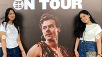 Gaya Annisa Pohan Nonton Konser Bareng Sang Putri, Pakai Tas Mini Rp 19 Juta
